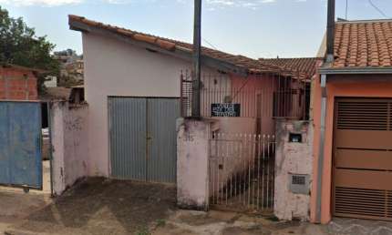 Casa à venda na Rua Luiz Ramazini, 315, Jardim Santa Paula, Leme