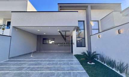 Casa com 03 quartos (suíte) - 135m² construídos - Aristocrata.