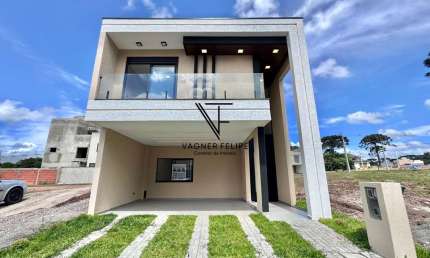 Sobrado em condomínio 03 suítes - 146m² construídos - Costeira.