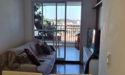Apartamento de 64 metros, varanda com churrasqueira
