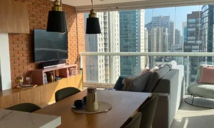 Belíssimo apartamento  construído pela lindenberg, no itaim bibi