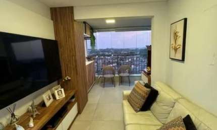 Lindissimo apartamento com 2 dormitórios, 1 suíte, varanda