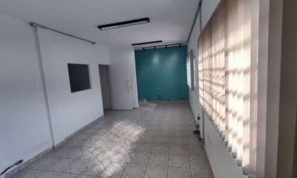 Prédio Comercial 600m² com várias salas e 6 vaga de garagem