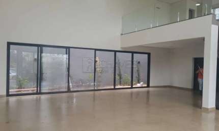 Salão comercial com pé direito duplo para alugar no bairro Vila do Golfe, 246,67 m², Zona Sul de Ribeirão Preto