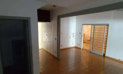 Sobrado comercial de 4 salas para alugar no bairro Jardim Sumaré, 252,57,  Ribeirão Preto