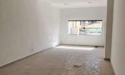 Sobrado comercial com 5 salas para alugar na Av. Independente, 300 m², Zona Central de Ribeirão Preto