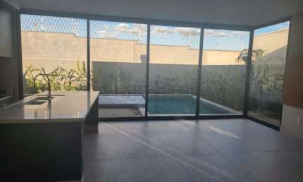 Casa térrea em condomínio à venda no condomínio Siena, 250 m², Bonfim Paulista, Zona Sul