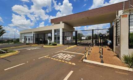 Casa térrea de 3 suítes à venda no Condomínio Terras de Florença, 201,5 m², Vila do Golf zona sul de Ribeirão Preto