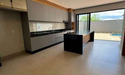 Casa térrea de 4 suítes à venda no Condomínio Vila Romana II, 192,85M², Recreio das Acácias, zona sul de Ribeirão Preto