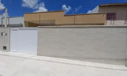 Casa com 131m2 - 03 quartos, sendo 01 em Emaus, Parnamirim RN