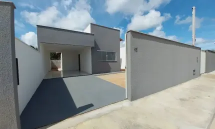 Casa com 02 quartos, sendo 01 suíte na Região de Parnamirim RN