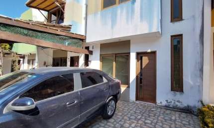 Casa duplex com 02 quartos em condomínio fechado no Planalto, Natal RN