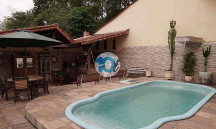 CASA 5 QUARTOS SENDO 3 SUÍTES -BAIRRO DE FÁTIMA BM, Nossa Sra Fátima, Barra Mansa - RJ