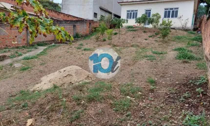 Apartamento com 3 quartos à venda na Rua Jaime Caetano de Oliveira, Loteamento Bondarovshy, Quatis