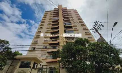 Apartamento a venda no Edifício Iolita Silva com 3 quartos