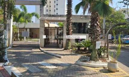 Apartamento térreo à venda na zona Leste de Sorocaba