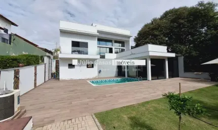 Casa a venda no condomínio Village Ipanema com 3 suítes