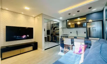 VENDA: Sobrado Mobiliado, Equipado, Decorado e Climatizado com 2 Suítes - São João - Itajaí/SC