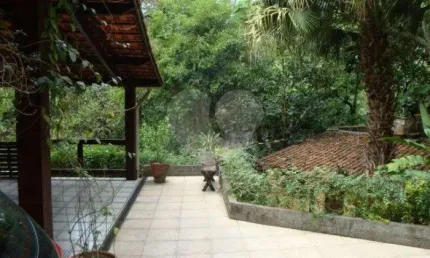 Casa térrea com 3 quartos à venda em Parque Petrópolis - SP