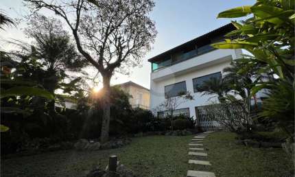 Sobrado com 4 quartos à venda em Horto Florestal - SP