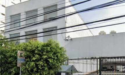Prédio inteiro à venda ou para locação em Santana - SP