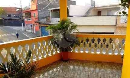 Sobrado com 4 quartos à venda em Parque Dos Bancários - SP