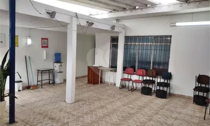 Casa térrea com 2 quartos à venda em Vila Mazzei - SP