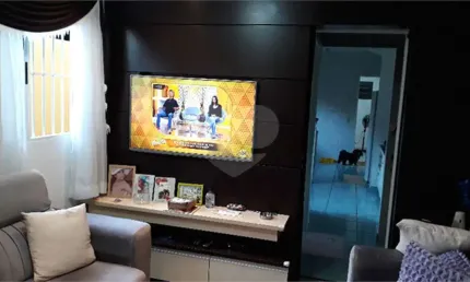 Casa com 3 quartos à venda na Alfarrobeiras, Jardim Peri, São Paulo