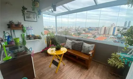 Casa térrea com 3 quartos à venda em Vila Nivi - SP