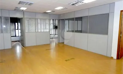 Sala comercial à venda na Largo São Bento, Centro, São Paulo