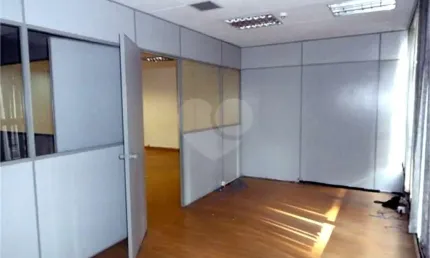 Sala comercial à venda na Largo São Bento, Centro, São Paulo