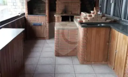 Sobrado com 4 quartos à venda em Jardim Ana Maria - SP