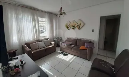 Casa térrea com 3 quartos à venda em Jardim Franca - SP