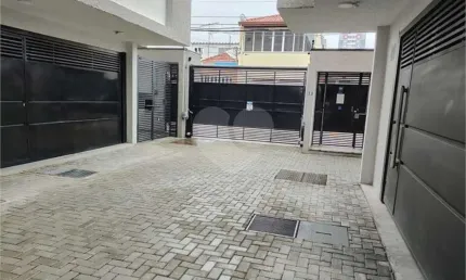 Condomínio com 3 quartos à venda em Vila Bertioga - SP