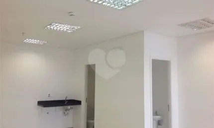 Sala comercial à venda na Rua Vergueiro, Vila Mariana, São Paulo