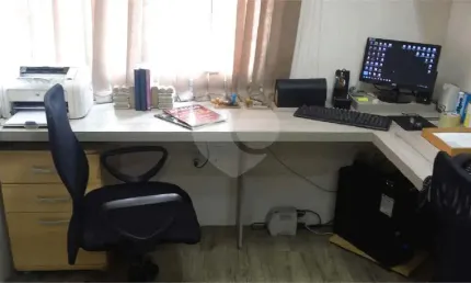 Sala comercial à venda na Rua Catão, Vila Romana, São Paulo