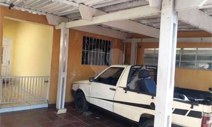 Casa térrea com 4 quartos à venda em Vila Santa Terezinha (zona Norte) - SP