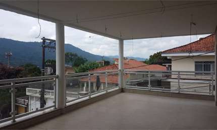 Casa com 5 quartos à venda na Elvira, Serra da Cantareira, Mairiporã
