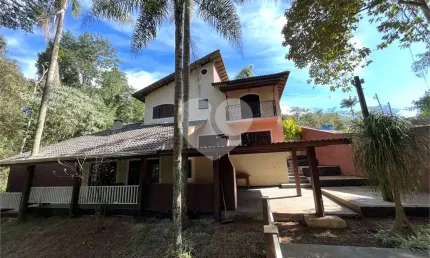 Condomínio com 2 quartos à venda ou para locação em Caraguatá - SP
