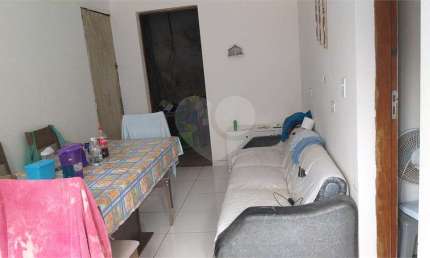 Terreno com 4 quartos à venda em Parada Inglesa - SP