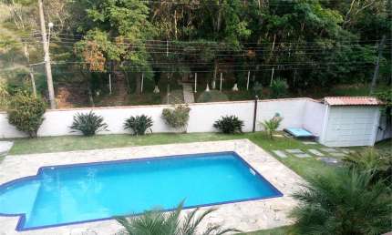 Condomínio com 3 quartos à venda em Rio Abaixo - SP