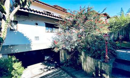 Casa com 4 quartos à venda na Rua Traipu, Pacaembu, São Paulo