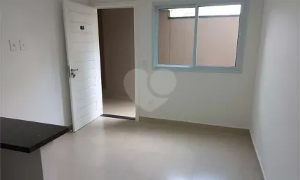 Apartamento com 2 quartos à venda em Parque Vitória - SP
