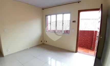 Sobrado com 2 quartos à venda em Parada Inglesa - SP