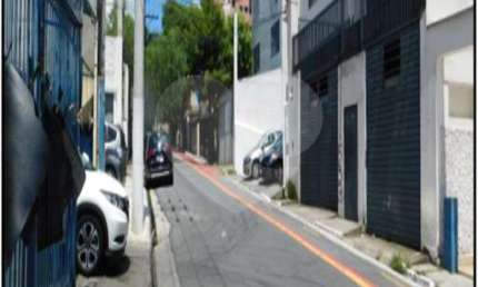 Prédio inteiro à venda ou para locação em São Judas - SP