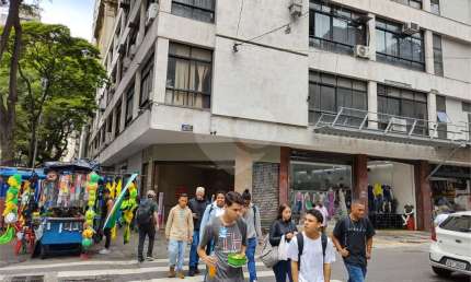 Ponto comercial à venda na Rua Vinte e Quatro de Maio, Centro, São Paulo