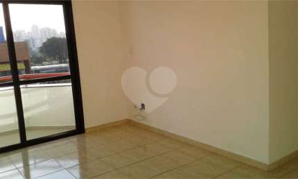Apartamento com 3 quartos à venda em Carandiru - SP