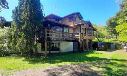 Casa com 3 quartos à venda na Dos Crisântemos, Serra da Cantareira, Mairiporã