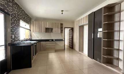 Casa térrea com 3 quartos à venda em Bortolândia - SP