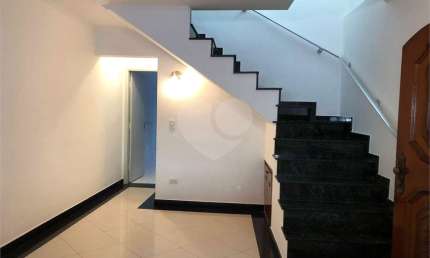 Sobrado com 4 quartos à venda em Jardim Guanca - SP